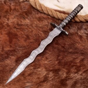 Custom handmade full tang Damascus steel double-edge dagger With Leather Sheath