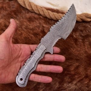 Custom Handmade Vintage Hunting Damascus Full Tang Tracker Knife With Leather Sheath Gift For Birthday anniversary father Day boyfriend