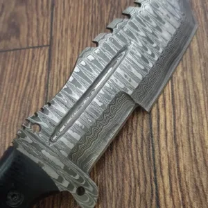 Custom Handmade Damascus Steel Tracker Knife - Beautiful G10 Handle Perfect Edges.