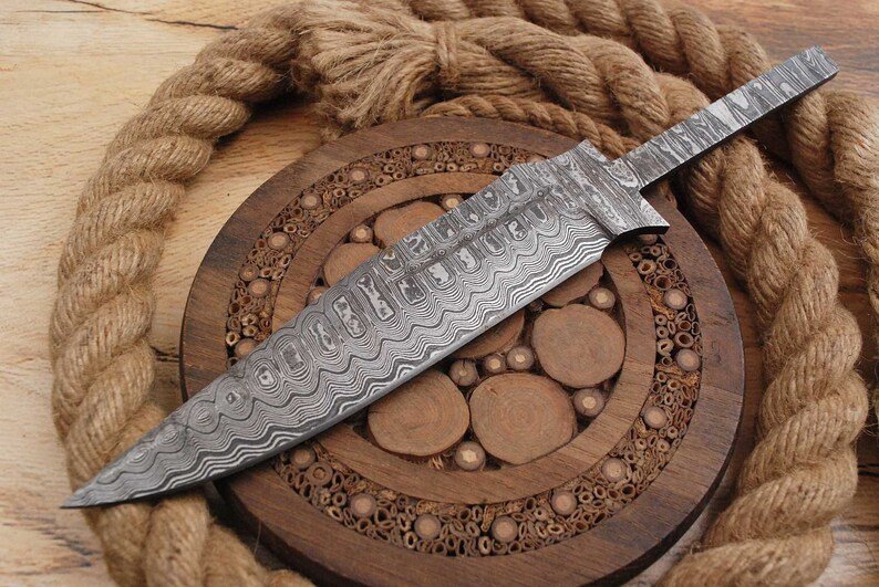 Damascus blade Hand-forged Damascus blank Damascus blank blade