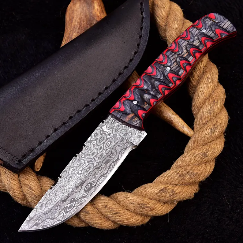 Handmade Damascus Steel Skinner Skinner Knife & High Quality Italian Style Leather Sheath Handmade Damascus Steel Skinner Skinner Knife & High Quality Italian Style Leather Sheath